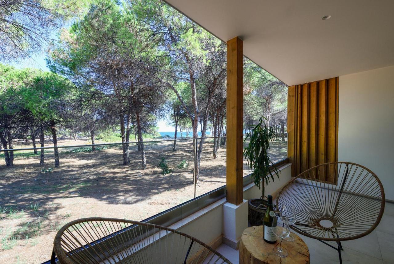 Karidi Beach Boutique Suites Vourvourou Eksteriør bilde